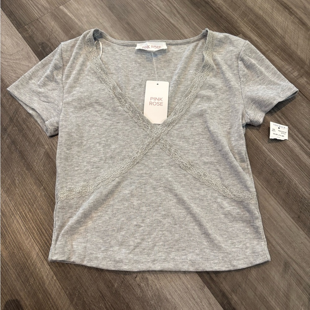 New Pink Rose Light Heather Gray Short Sleeve Top - Size Medium